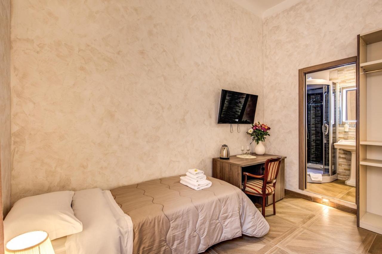 Amici Guesthouse Rome Exterior photo