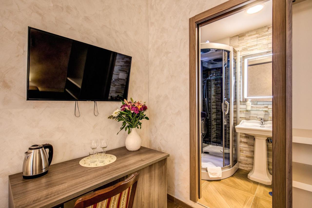 Amici Guesthouse Rome Exterior photo