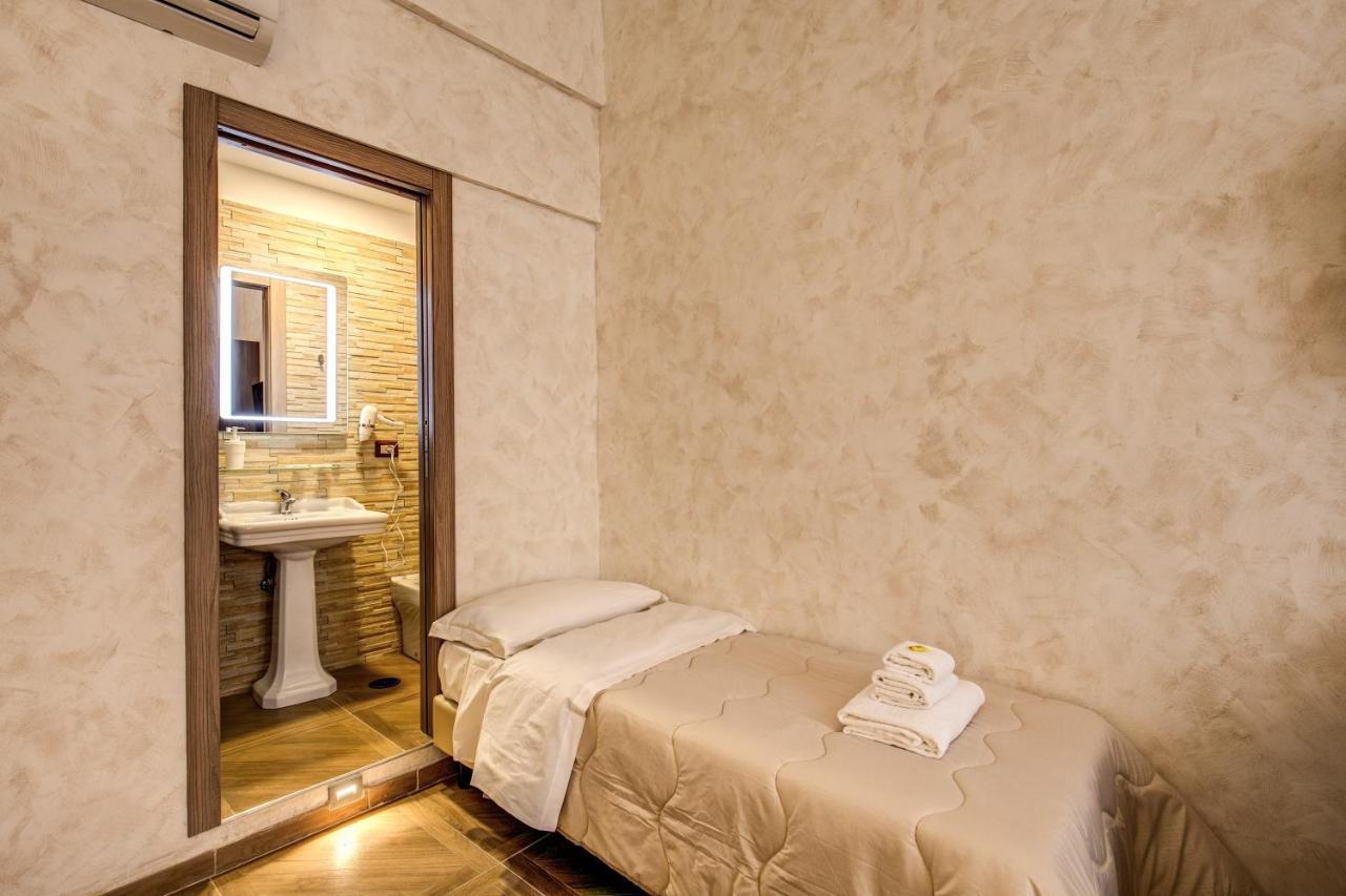 Amici Guesthouse Rome Exterior photo
