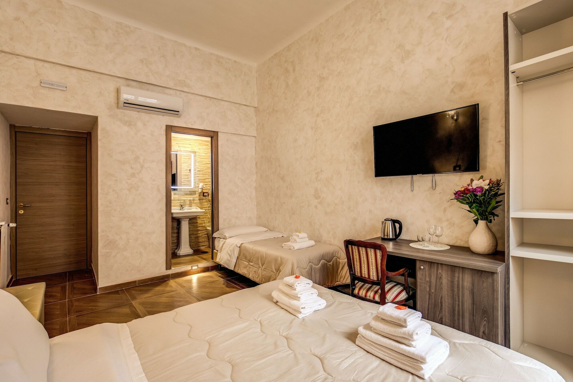 Amici Guesthouse Rome Exterior photo